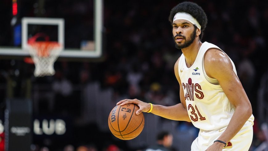 Cavs' Jarrett Allen stuns fans with backward halfcourt shot before game