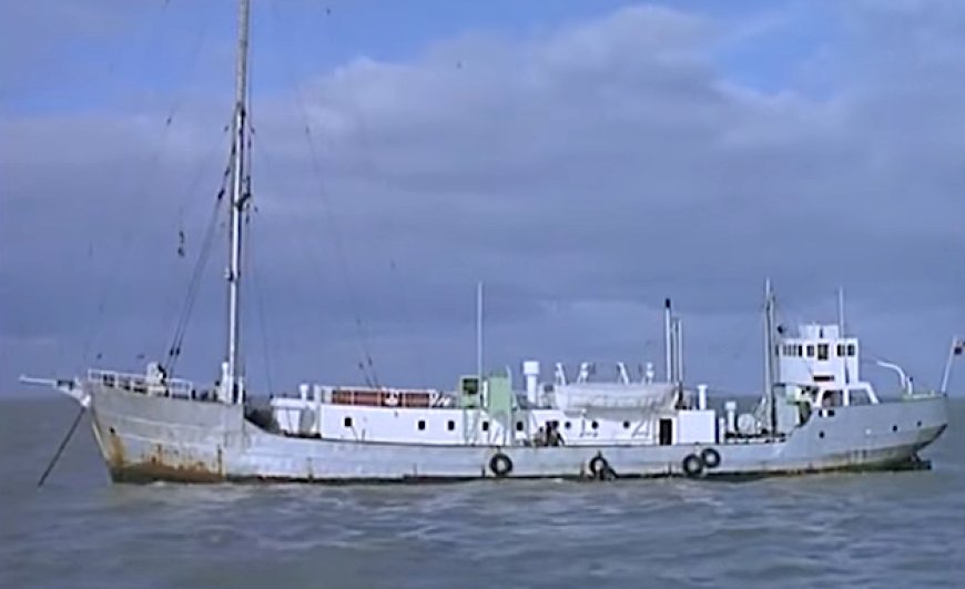 Radio Caroline, the Pirate Radio Ship That Rocked the British Music World (1965)