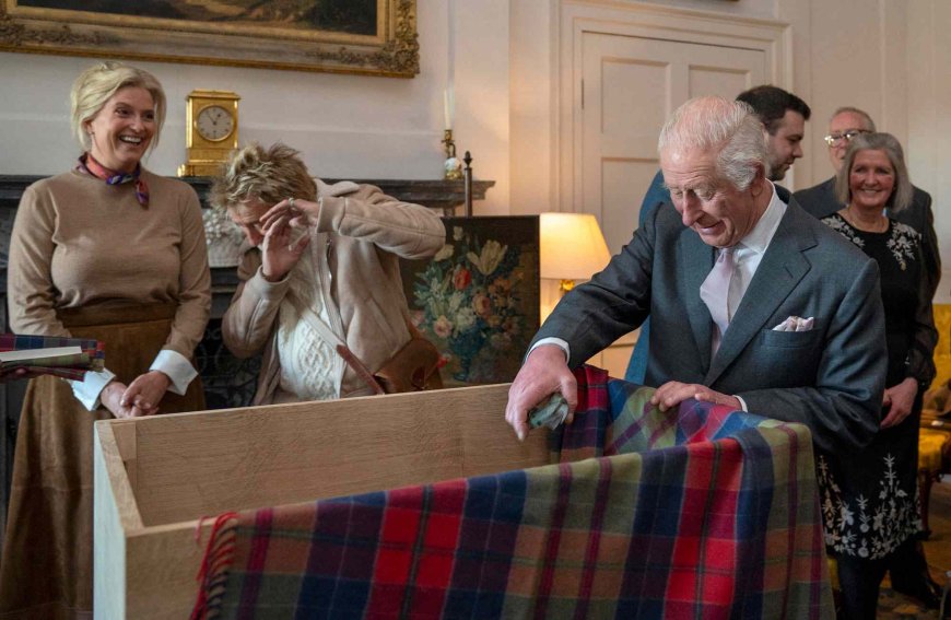 King Charles Playfully Jabs at Rod Stewart and Rocker Plays Along