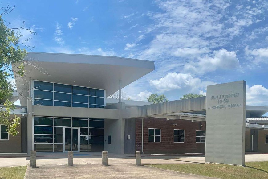 Woman Faces Felony Charge for Allegedly Punching Principal 'Out of Her Chair' at Elementary School Basketball Game