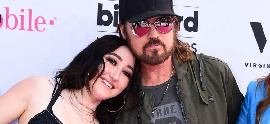 Noah Cyrus Joins Family’s Growing Concerns For Billy Ray Cyrus After Liberty Ball Performance