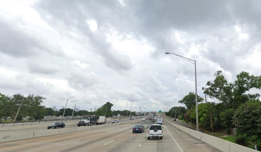 From Sunshine to Showers: New Orleans Preps for a Weather Shift