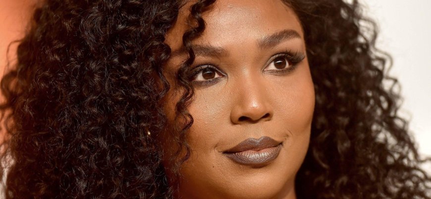 Lizzo’s Bold New Hair Transformation Has Fans Seeing Beyoncé
