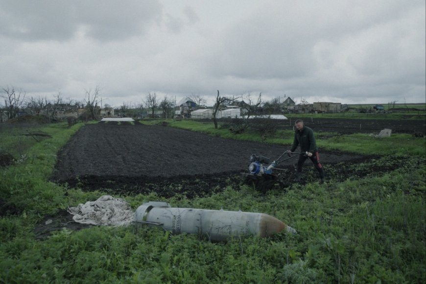‘Militantropos’ Review: Austere Anti-War Doc Employs Formal Control in an Impassioned Defense of Ukraine