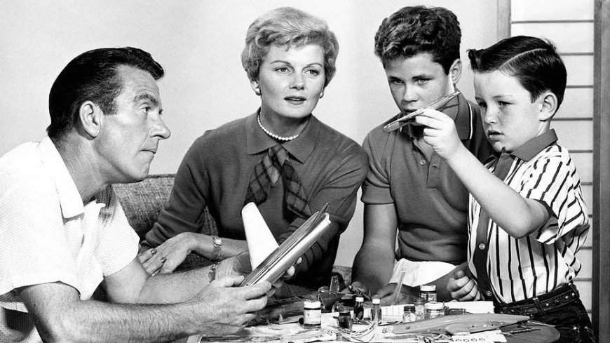 ‘Leave It to Beaver’ star Jerry Mathers says minister TV dad kept cast ‘on the straight and narrow'